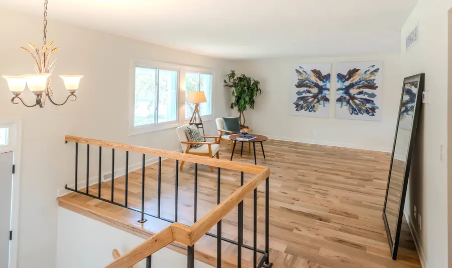 10 Cumberland Court, Cary, IL 60013 - #2