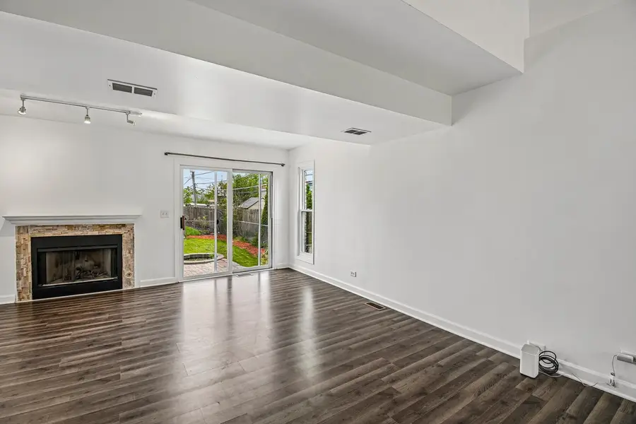 183 W Algonquin Road, Des Plaines, IL 60016 - #3