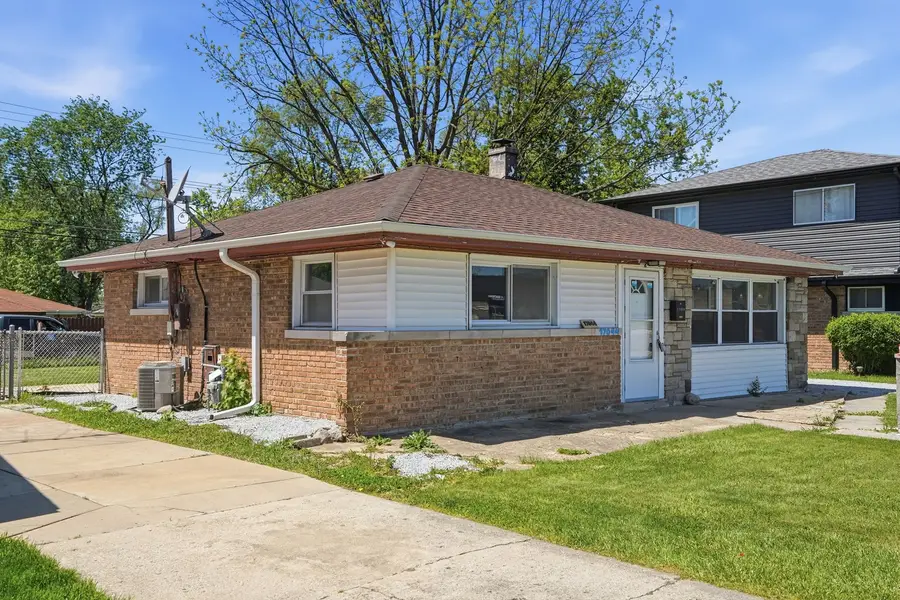 17044 Burnham Avenue, Lansing, IL 60438 - #2