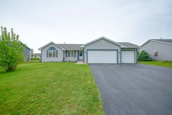 192 Prairie Moon Drive, Davis Junction, IL 61020