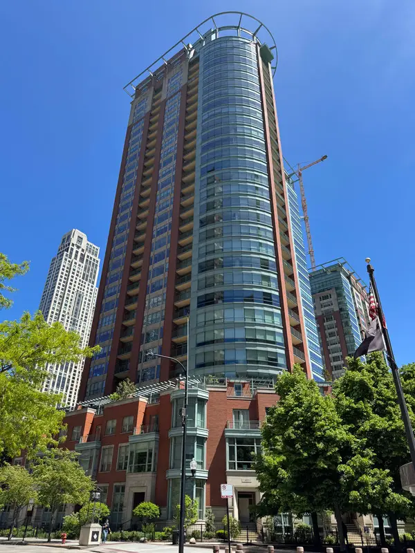 415 E North Water Street #2701, Chicago, IL 60611