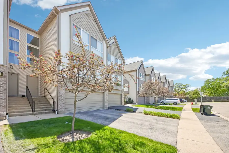 673 E Fountainview Drive #673, Mundelein, IL 60060 - #2