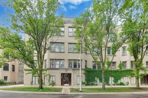 7400 N Seeley Avenue #3, Chicago, IL 60645