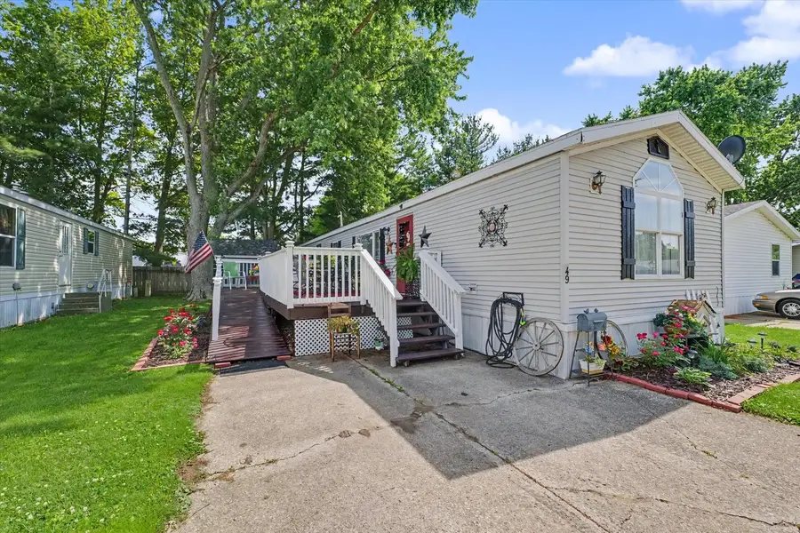 49 Coachman Drive, Monticello, IL 61856 - #2