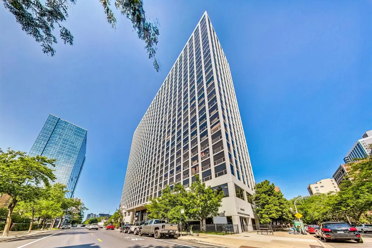 4343 N Clarendon Avenue #2717, Chicago, IL 60613 - #1