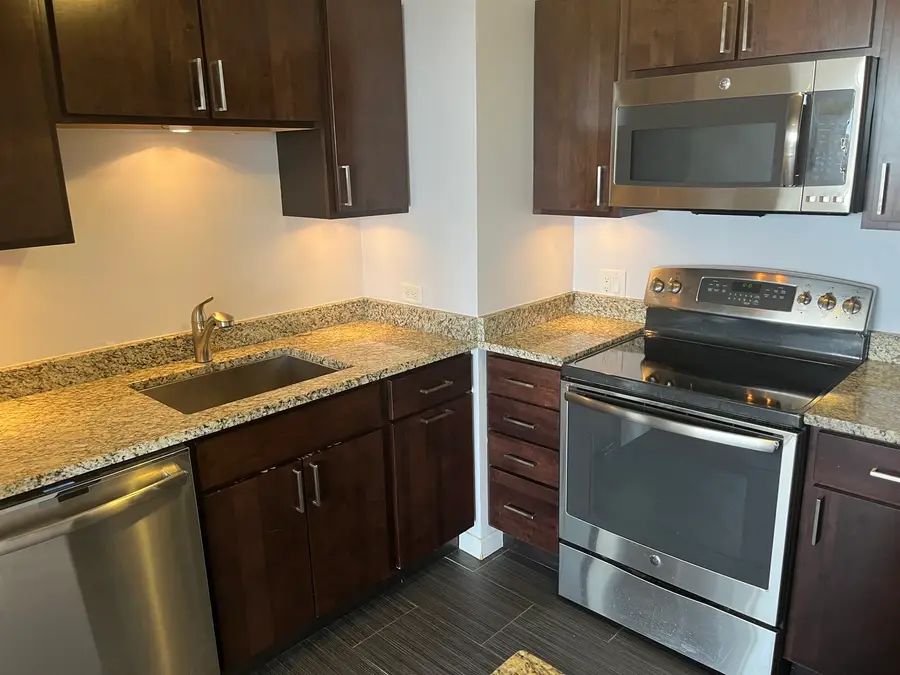 4343 N Clarendon Avenue #2717, Chicago, IL 60613 - #2