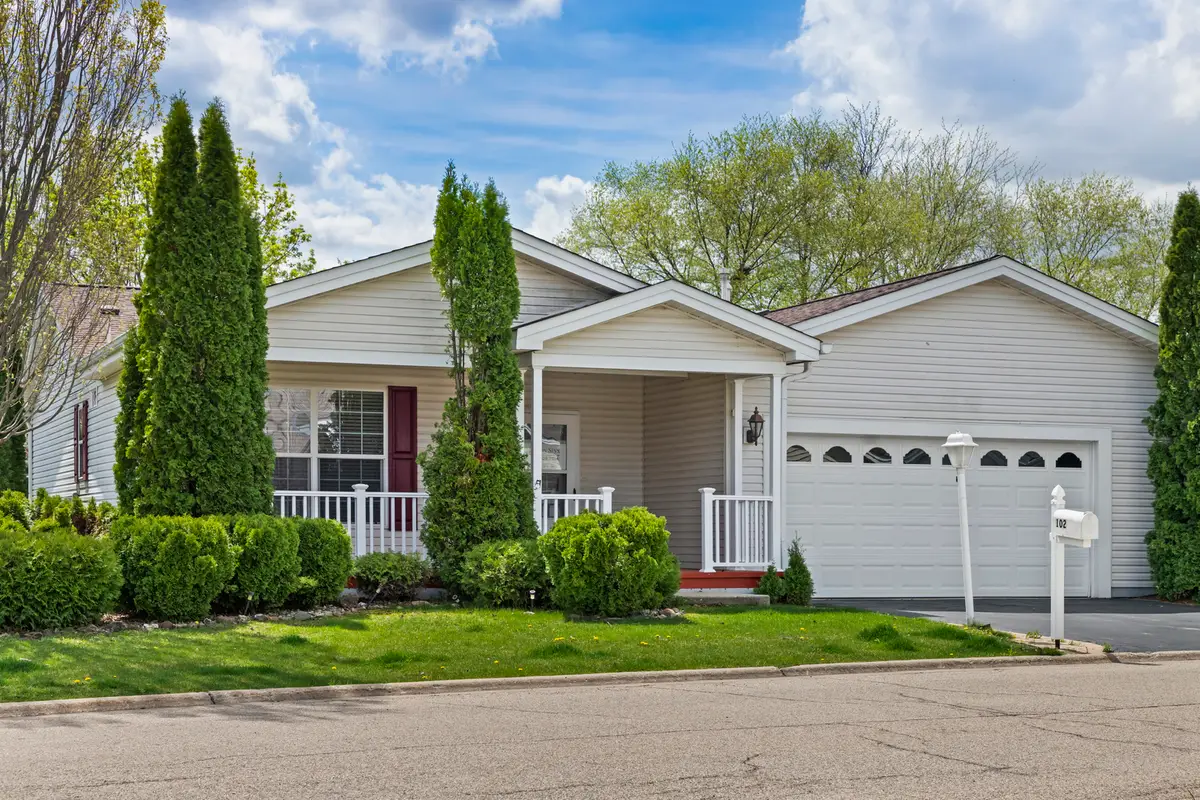 102 Hitching Post Lane, Grayslake, IL 60030 - #1