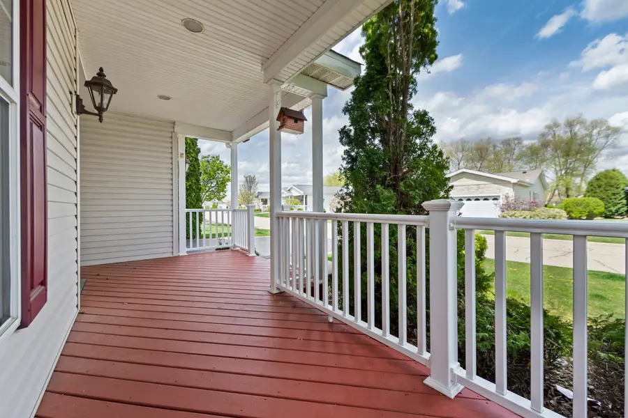 102 Hitching Post Lane, Grayslake, IL 60030 - #3