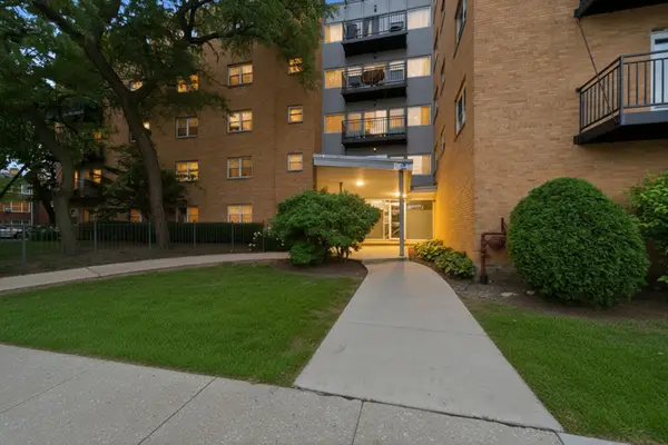 2501 W Bryn Mawr Avenue #102, Chicago, IL 60659