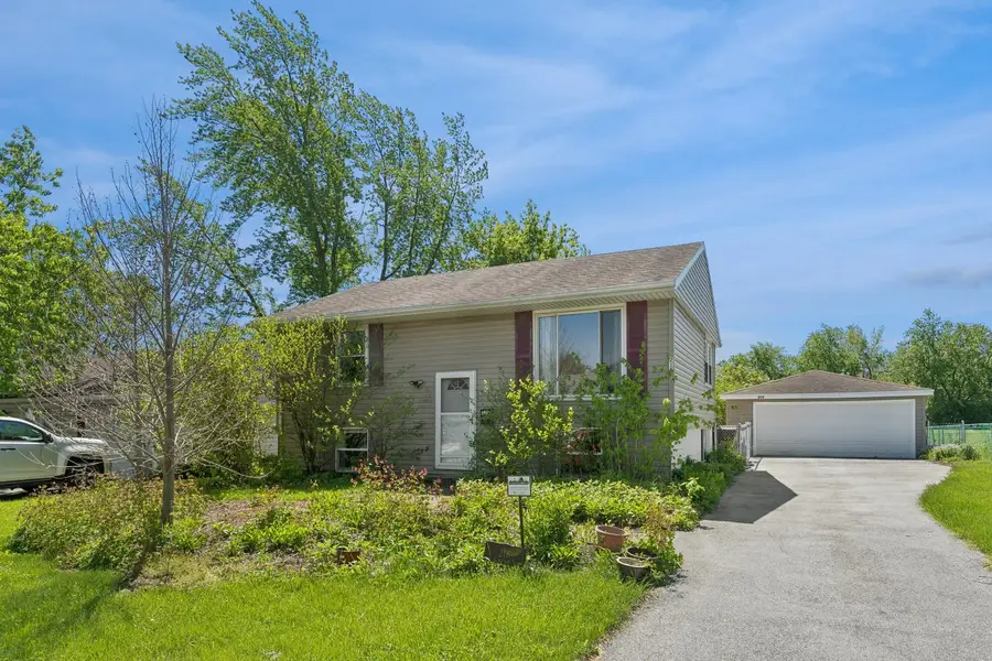 216 E Rose Street, Glenwood, IL 60425 - #2