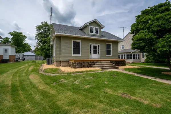 311 S Main Street, Flanagan, IL 61740