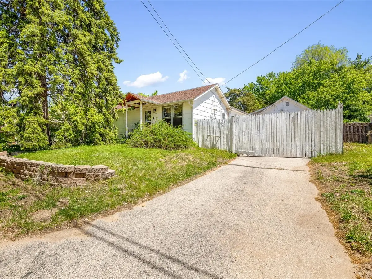 205 N Jones Terrace, Oregon, IL 61061 - #1