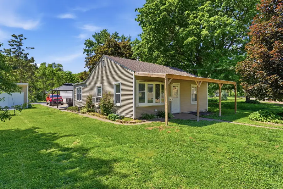 624 S Ohio Avenue, Davenport, IA 52802 - #2
