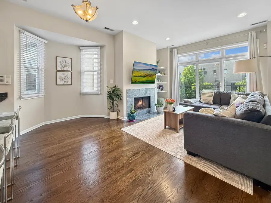 1726 W Diversey Parkway #2E, Chicago, IL 60614 - #3
