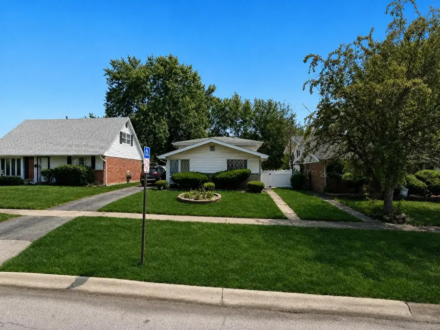 3961 168th Street, Country Club Hills, IL 60478 - #3
