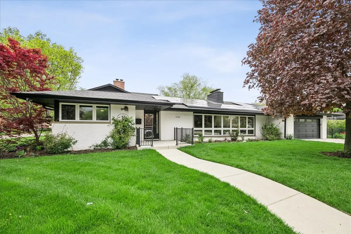 4720 W Albion Avenue, Lincolnwood, IL 60712 - #1