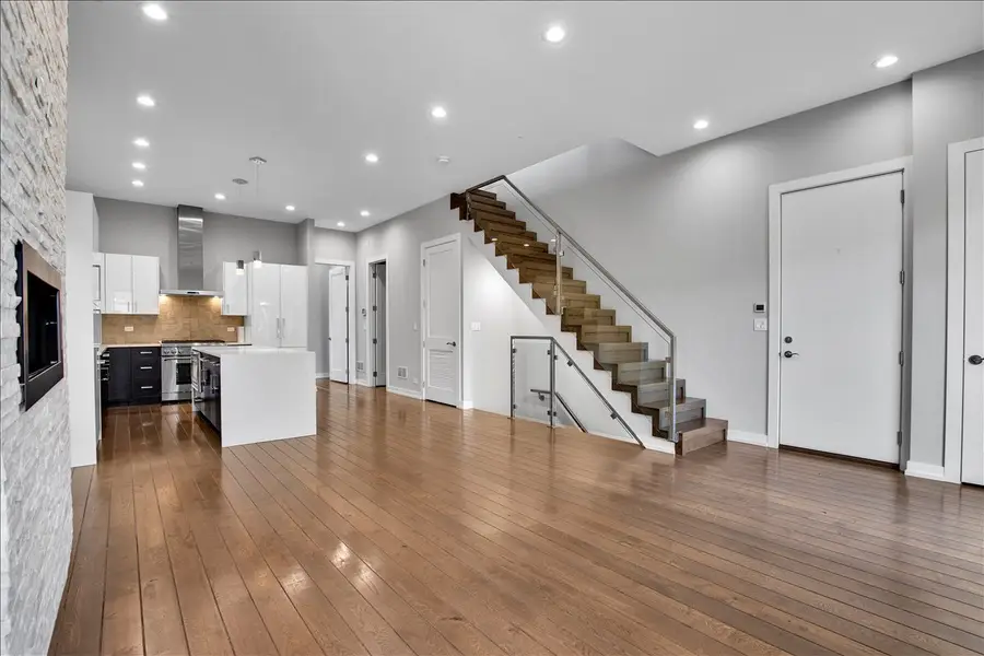 1821 W Armitage Avenue #3W, Chicago, IL 60622 - #3