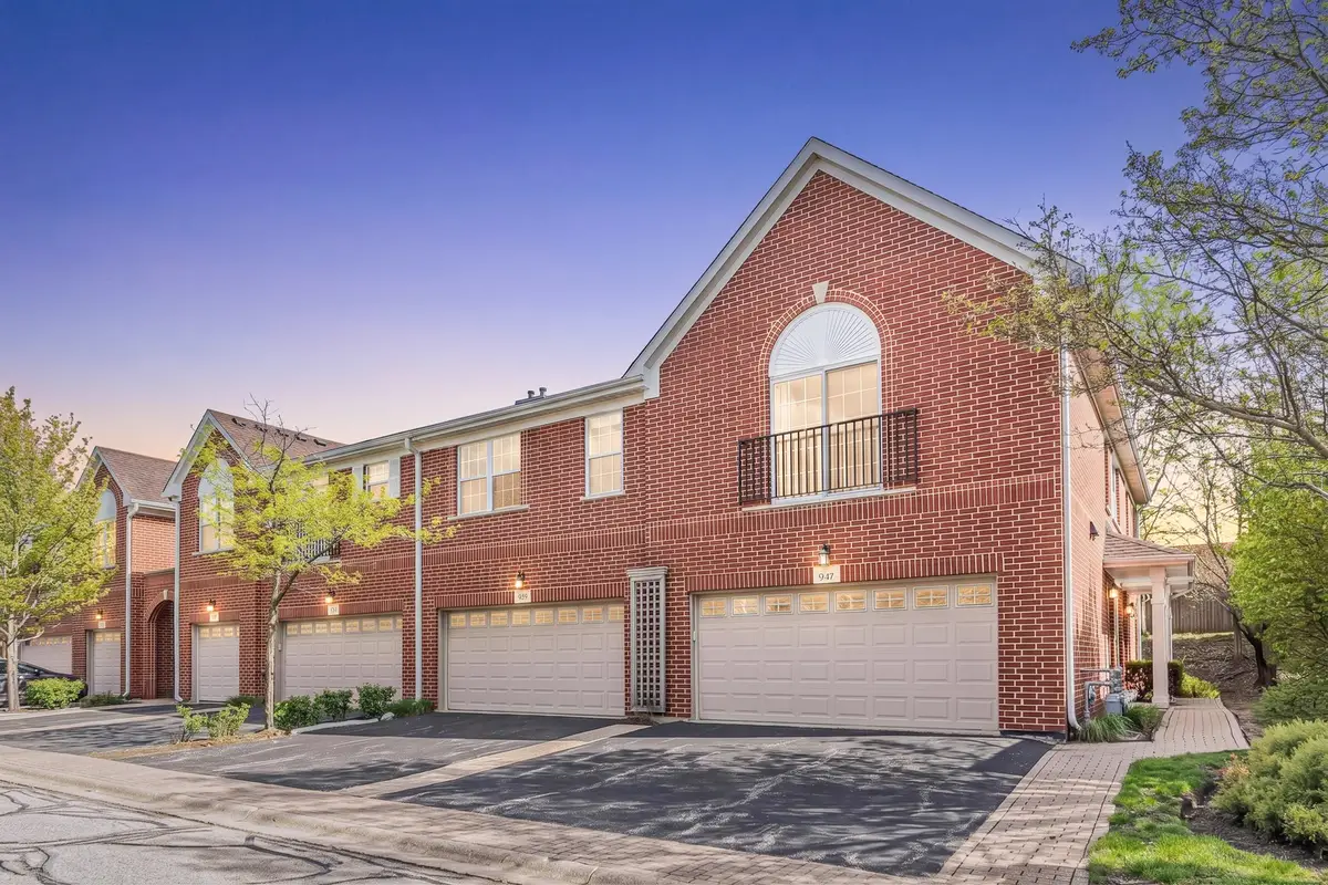 947 Kensington Drive #7-E3, Northbrook, IL 60062 - #1