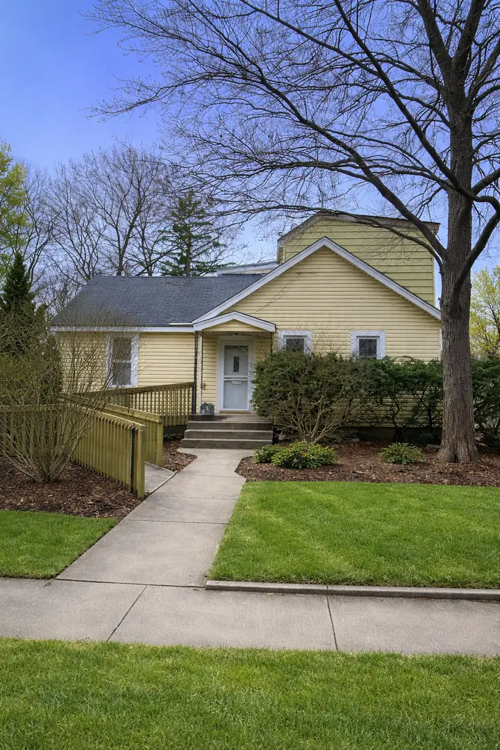 818 Bach Street, Northbrook, IL 60062 - #1
