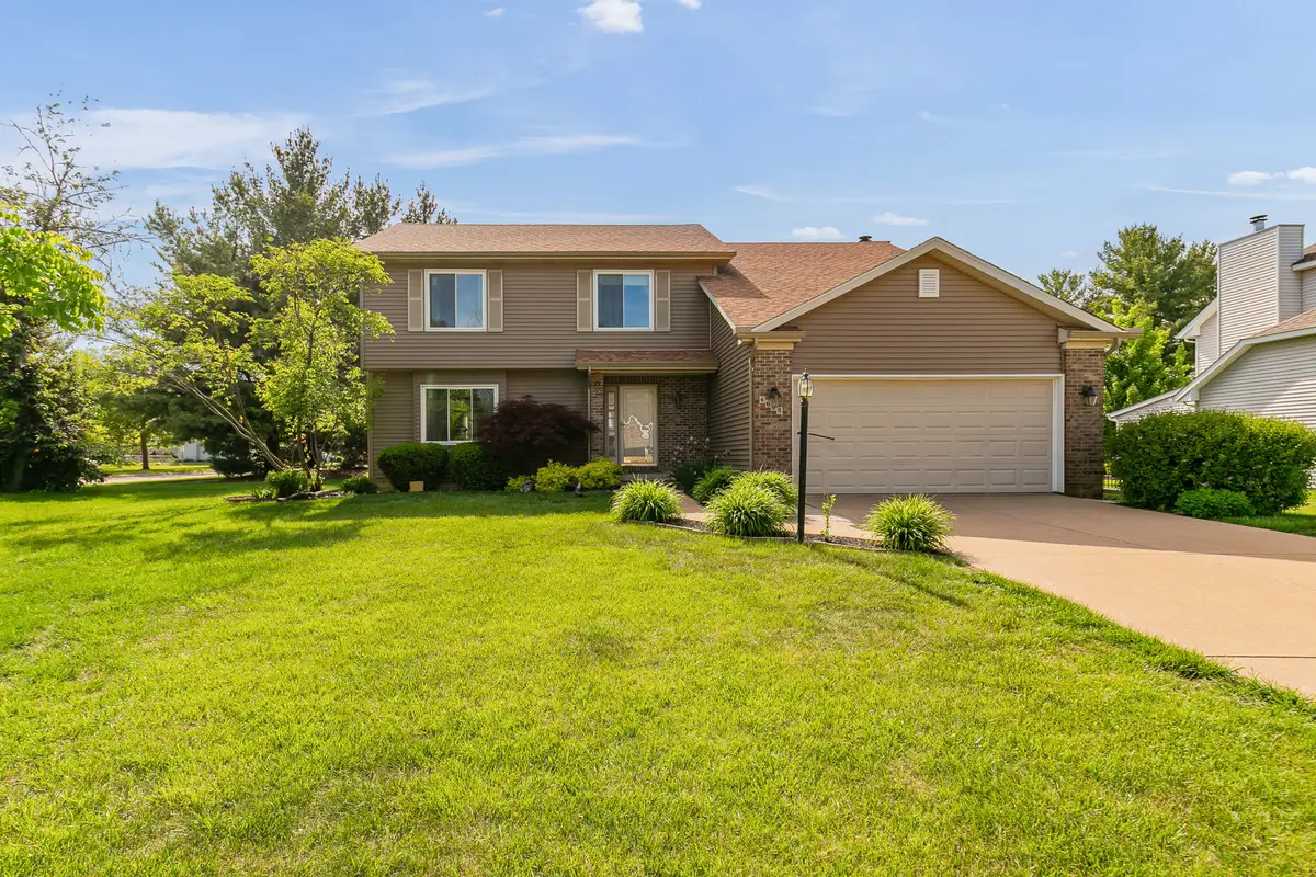 4608 Willow Wood Court, Davenport, IA 52807 - #1