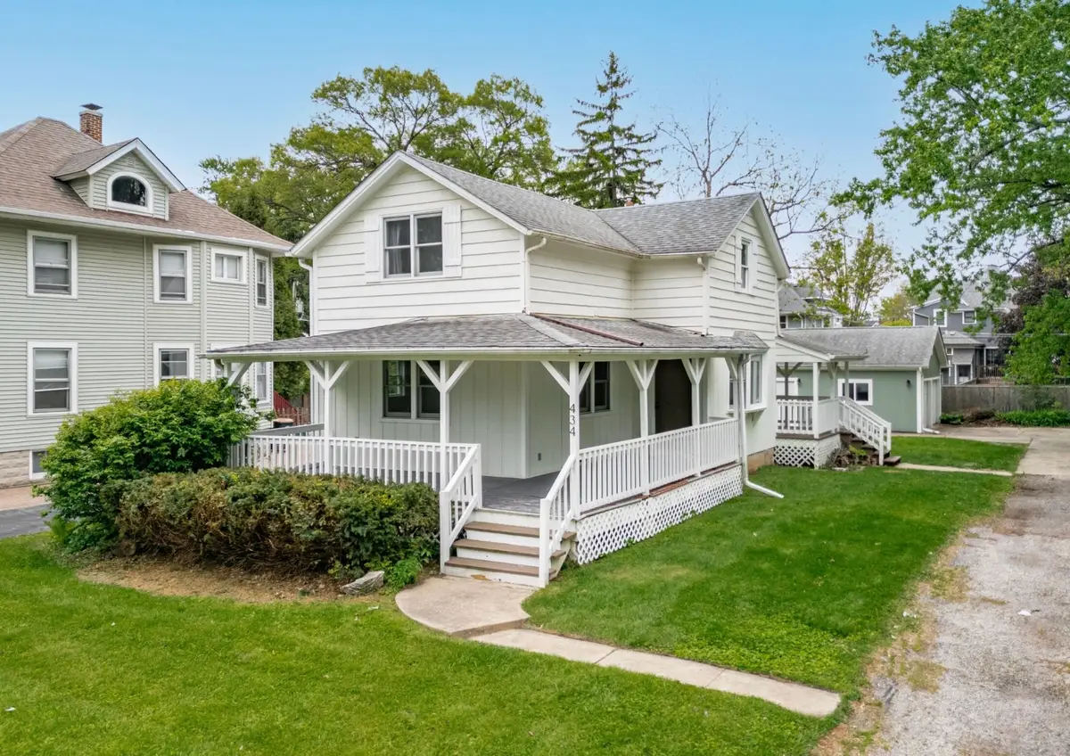 434 E Washington Street, West Chicago, IL 60185 - #1