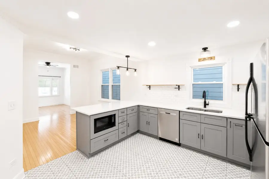 2642 N California Avenue, Chicago, IL 60647 - #3