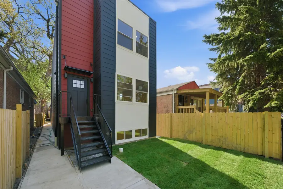 939 N Harding Avenue, Chicago, IL 60651 - #2