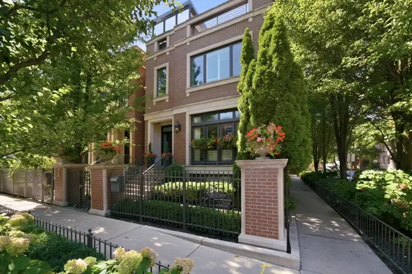 2658 N Mildred Avenue, Chicago, IL 60614