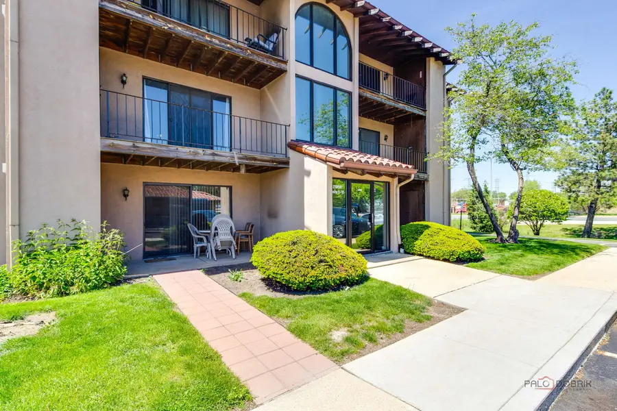 21W581 North Avenue #5, Lombard, IL 60148 - #2