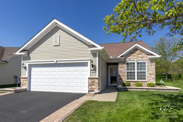 2898 Stoney Creek Drive, Elgin, IL 60124