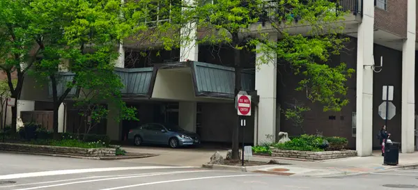 201 E Chestnut Street #17C, Chicago, IL 60611