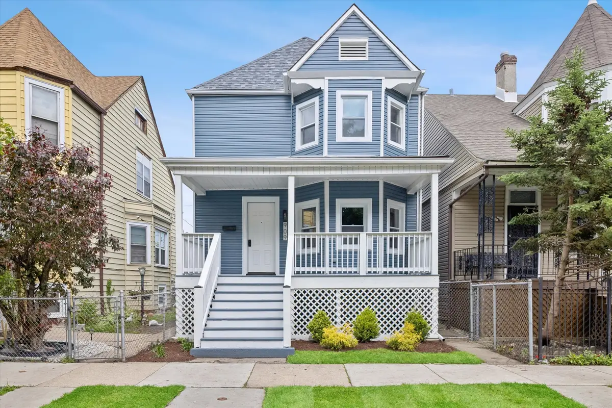 909 N Lockwood Avenue, Chicago, IL 60651 - #1