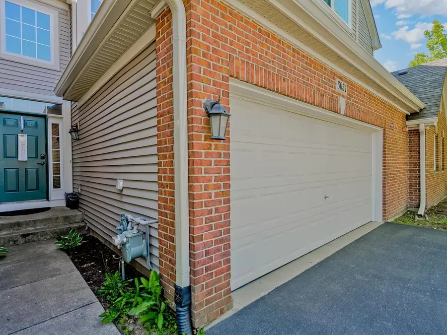 6051 Canterbury Lane, Hoffman Estates, IL 60192 - #2