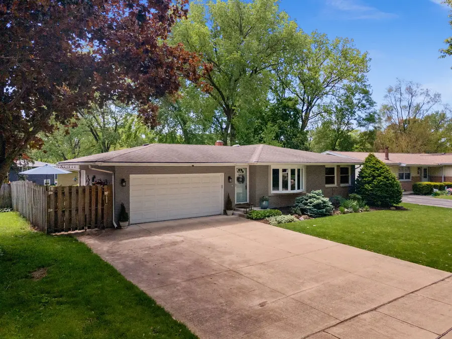 1515 Jewel Avenue, Saint Charles, IL 60174 - #3
