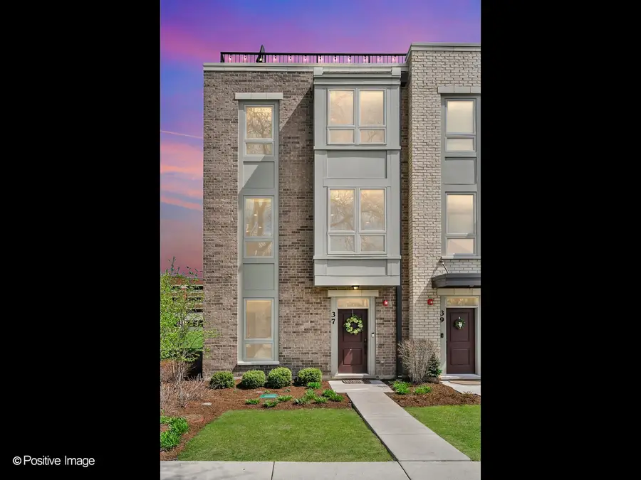 37 S Chestnut Avenue, Arlington Heights, IL 60005 - #2