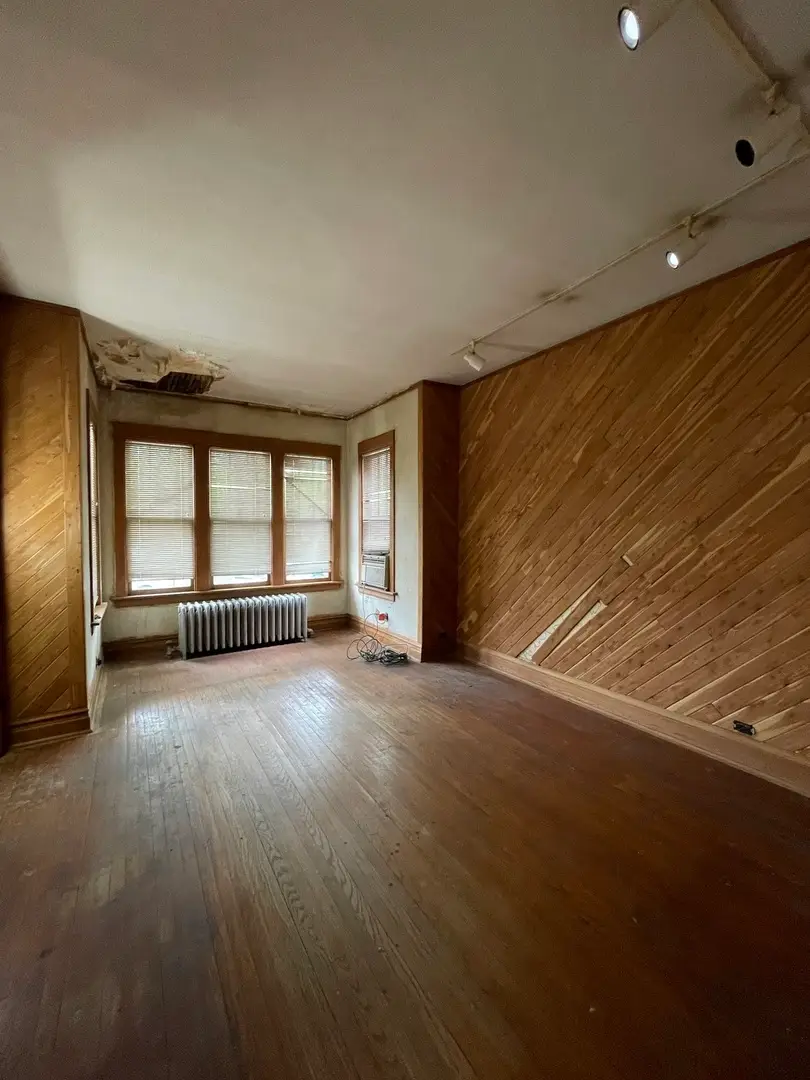 3248 N Richmond Street, Chicago, IL 60618 - #2
