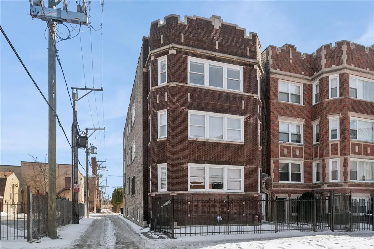 7515 S Essex Avenue, Chicago, IL 60649 - #1