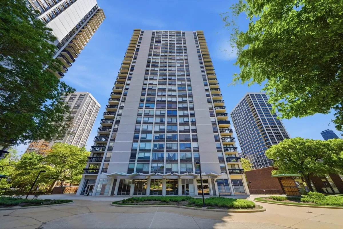 1455 N Sandburg Terrace #1107B, Chicago, IL 60610 - #1