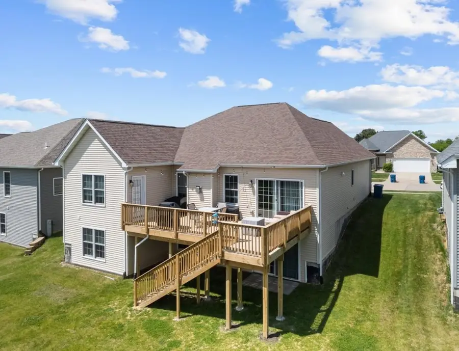 67 Cobblestone Lane, Le Claire, IA 52753 - #3