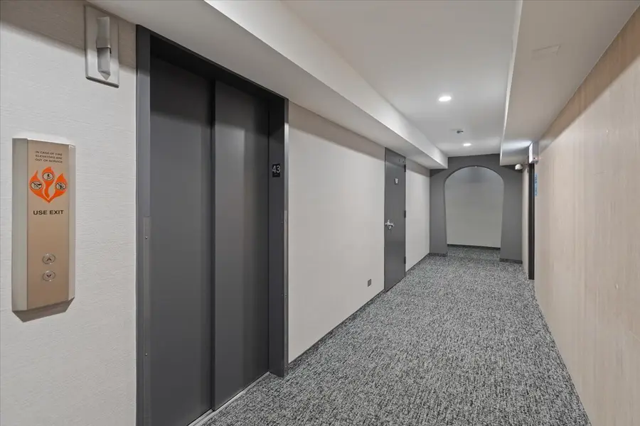 300 N State Street #4326, Chicago, IL 60654 - #2