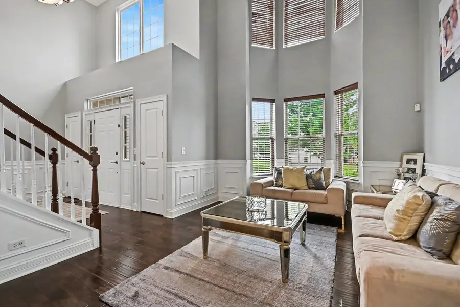 2070 Holt Lane, South Elgin, IL 60177 - #3