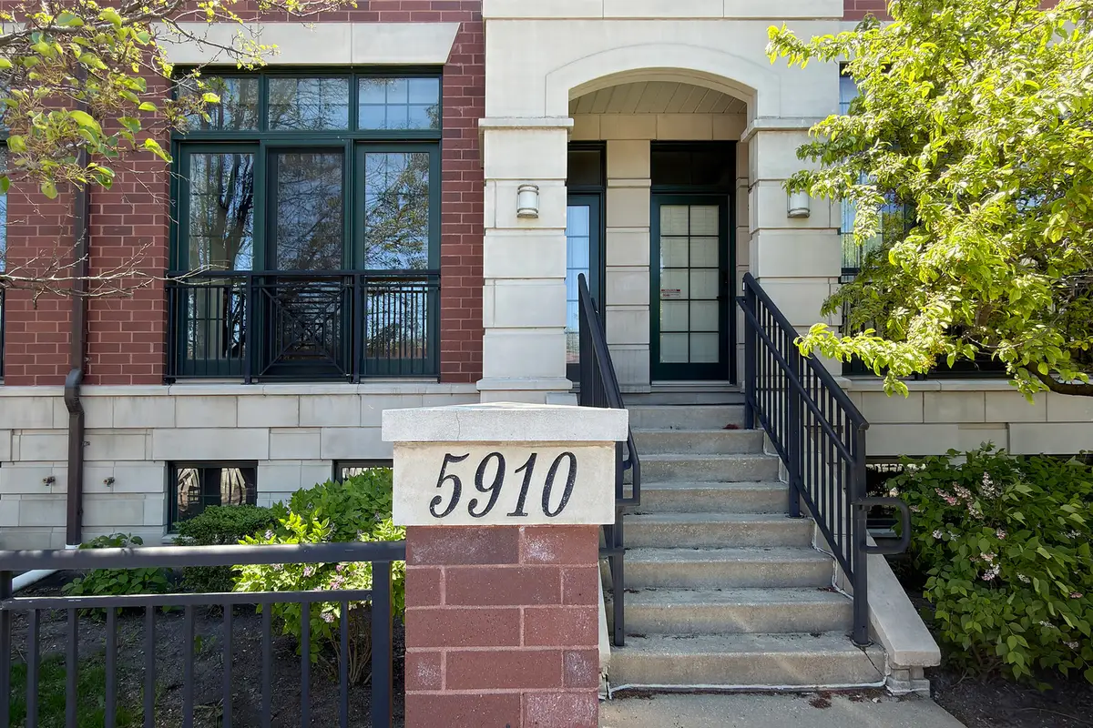 5910 N Northwest Highway #5910, Chicago, IL 60631 - #1