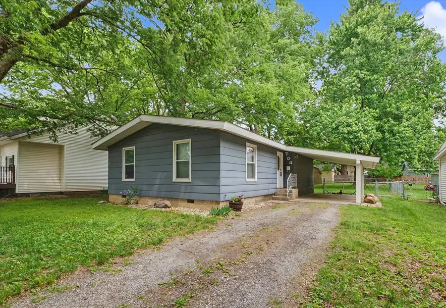 704 E Lincoln Street, Monticello, IL 61856 - #2