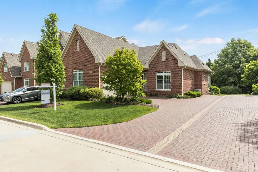 905 Hickory Drive, Western Springs, IL 60558 - #2