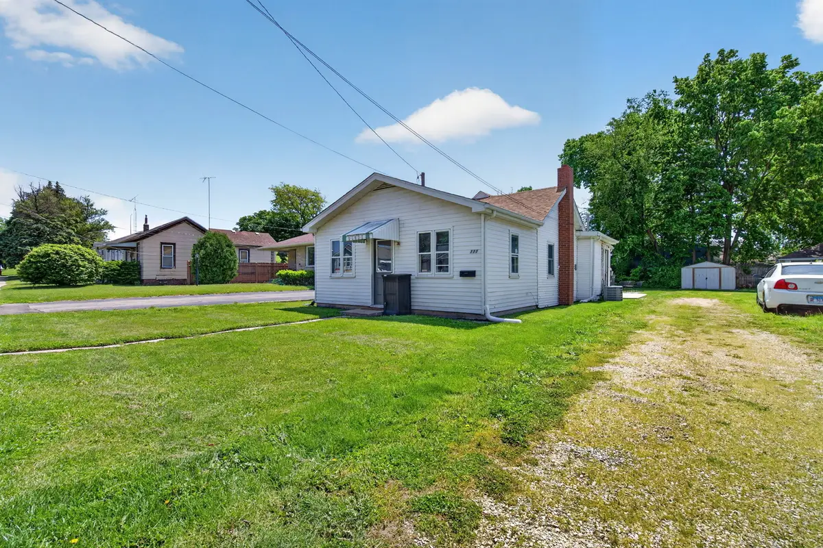 111 Buchanan Street, Morris, IL 60450 - #1