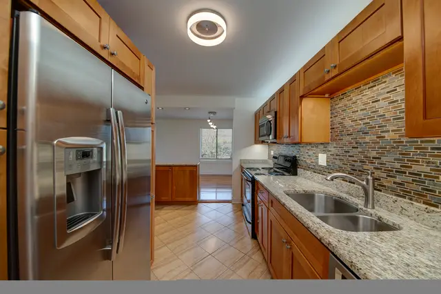1405 E Central Road #316B, Arlington Heights, IL 60005 - #3