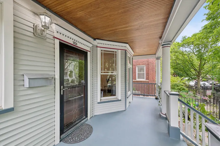 1454 W Cuyler Avenue, Chicago, IL 60613 - #2