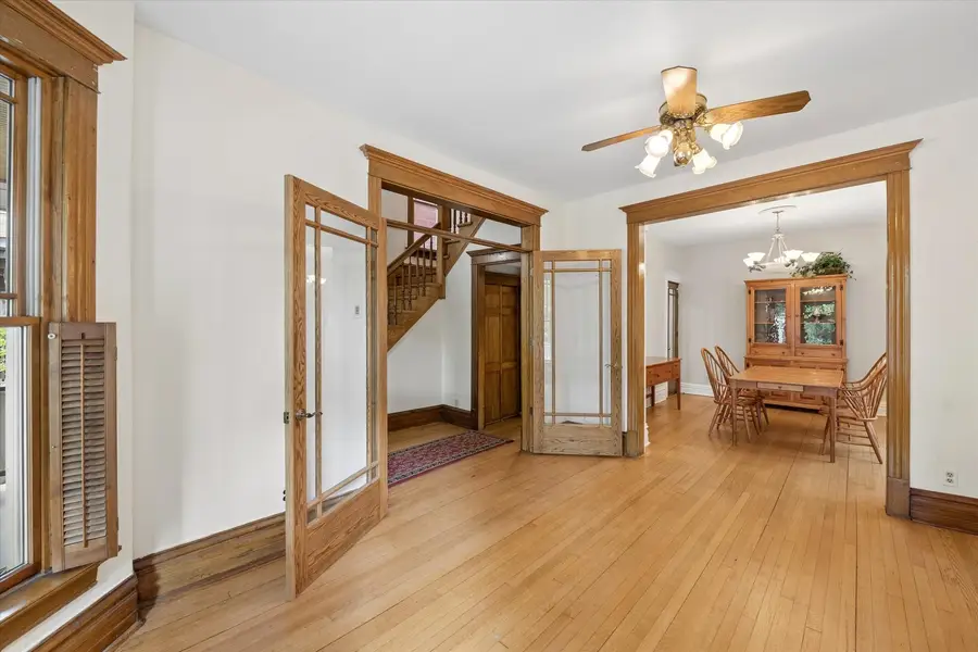 1454 W Cuyler Avenue, Chicago, IL 60613 - #3