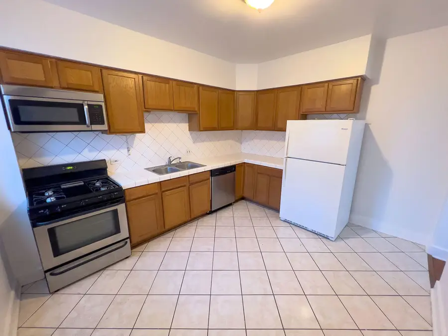 115 E 60th Street #2, Chicago, IL 60637 - #3