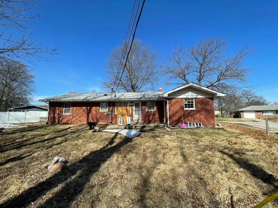 252 Sunset Drive, Belleville, IL 62223 - #2